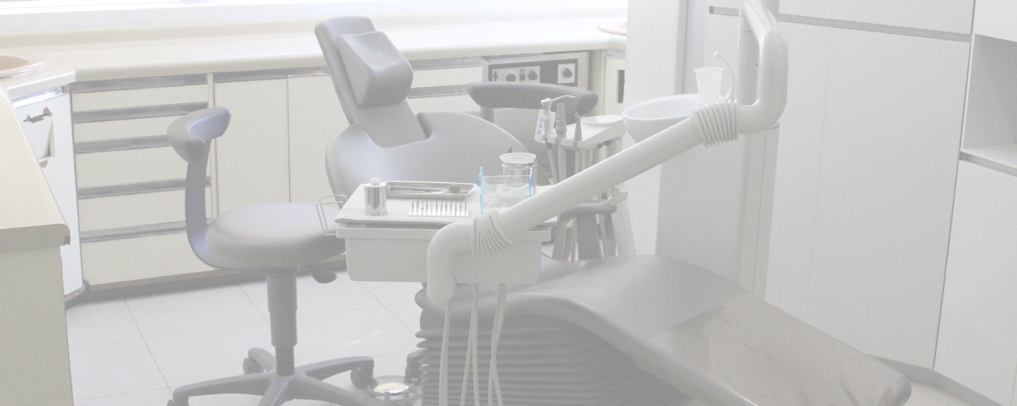 Box de atención dental equipado de Clínica Dental Rancagua