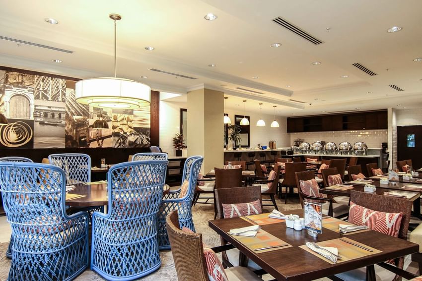 Ambiente del restaurante de The Executive Hotel