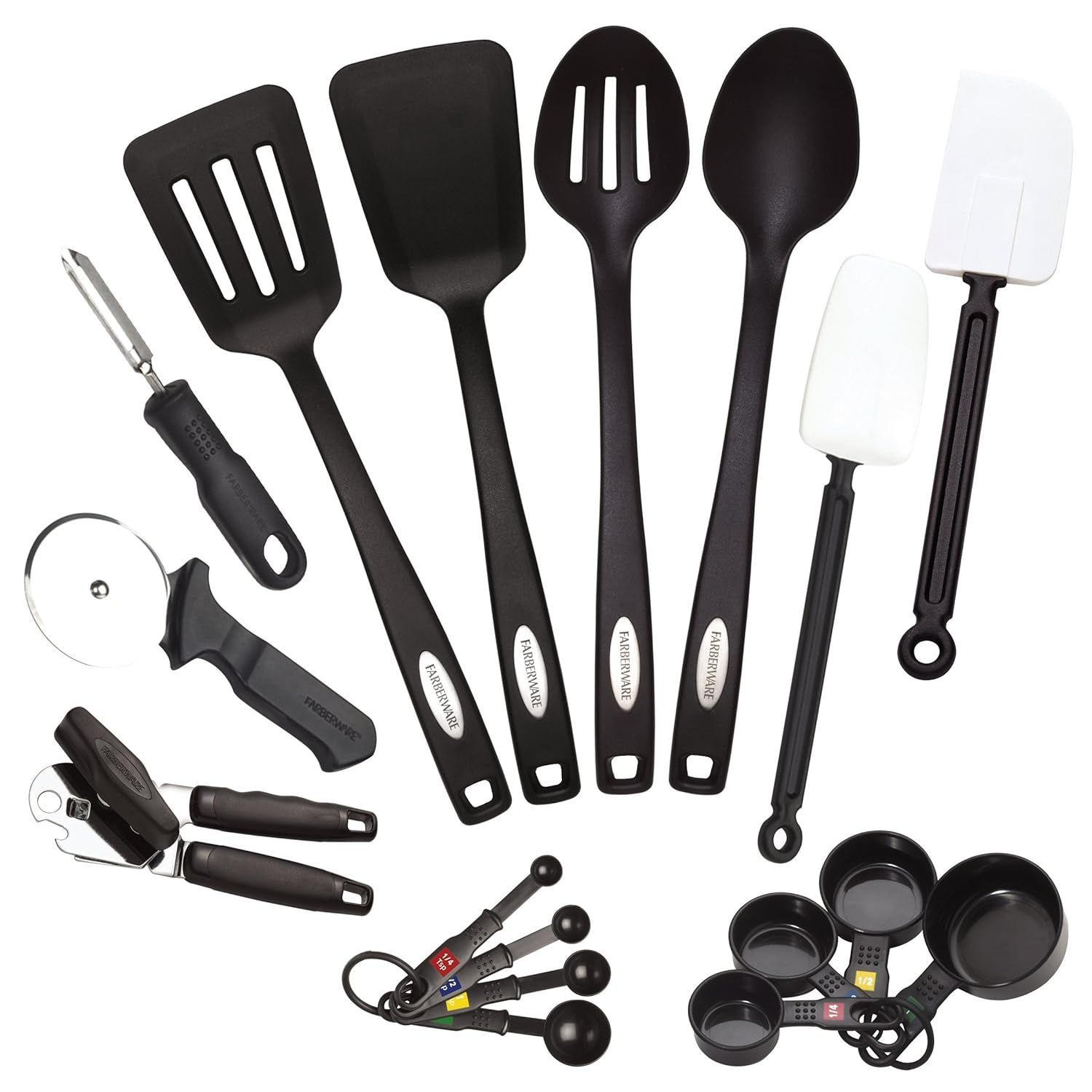 Set de utensilios de cocina en exhibición en Mundo de Arte Arleth