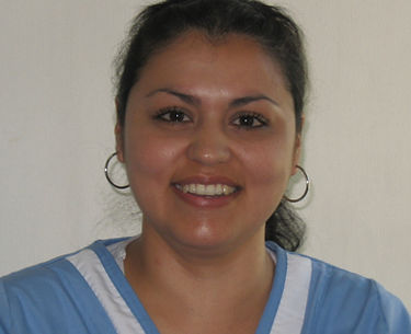 Asistente dental de Ortodoncia Temuco lista para la atención