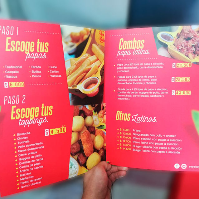 Volante desplegable a full color para negocio de comidas, impreso por Unión Impresores