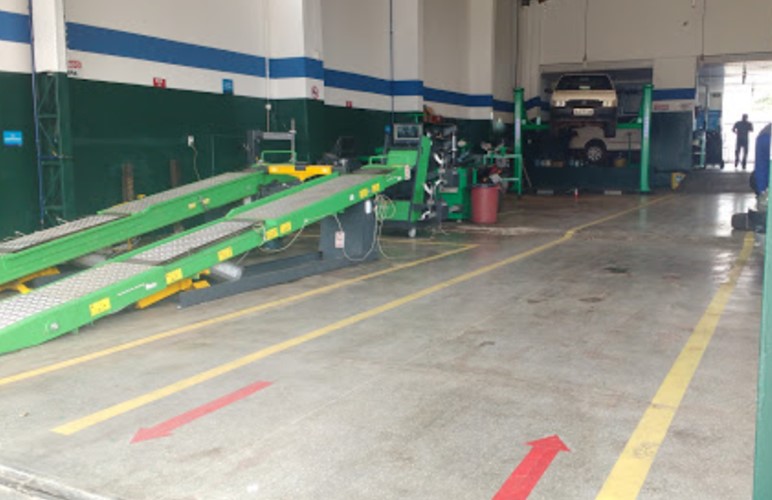 Linha de alinhamento e balanceamento 3D na oficina Zanata Auto Center